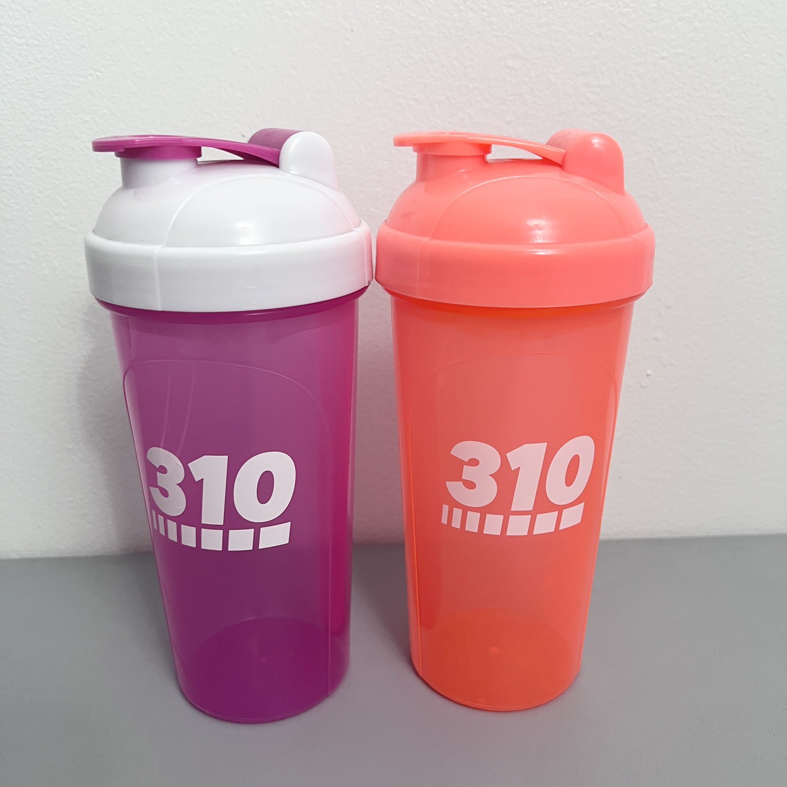 310 Nutrition Hydration Protein Shaker Blender Set of 2 Bottles Work Out Gym