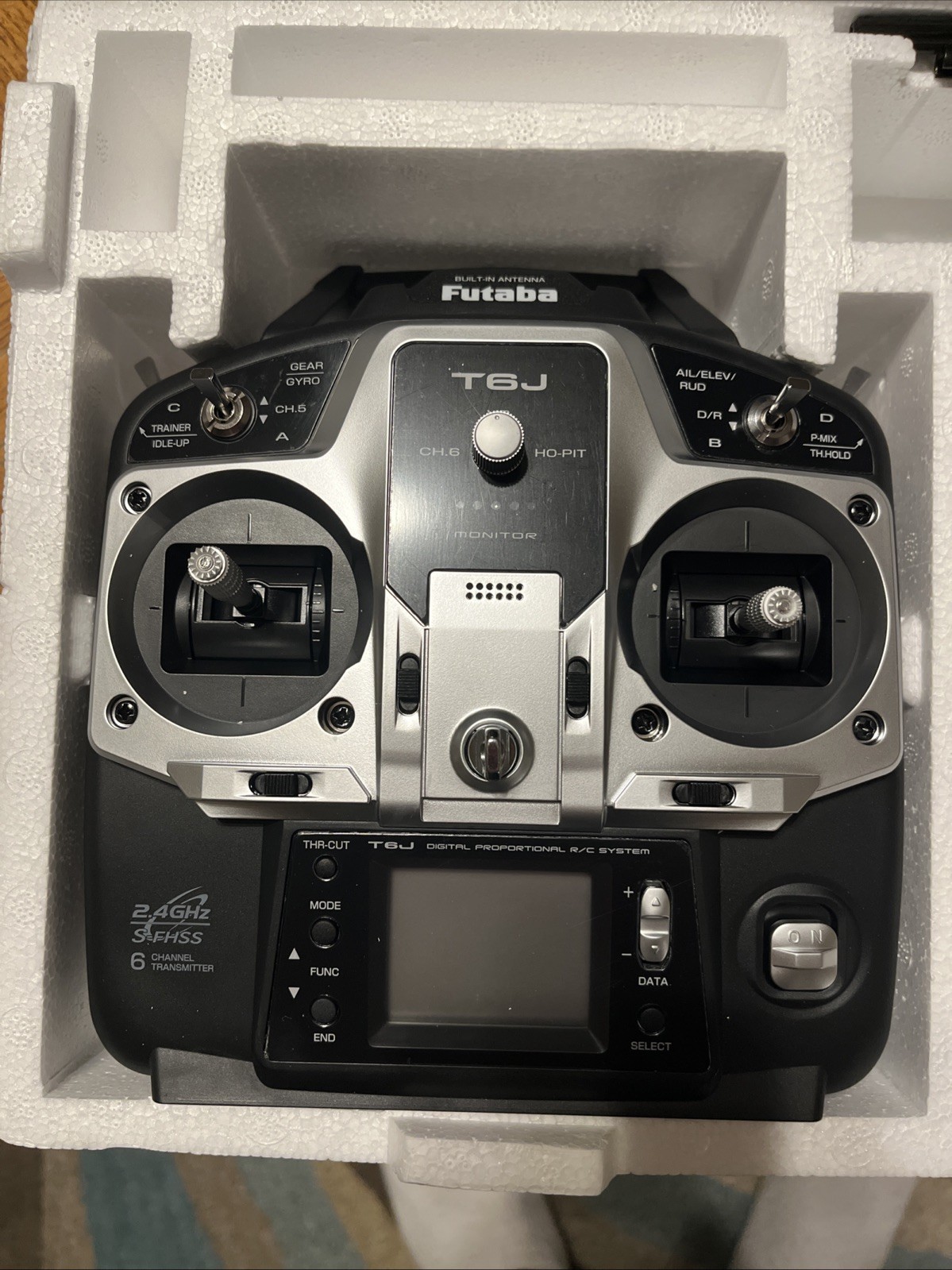 Futaba 6JA Aircraft Transmitter 6 Channel 2.4GHz SFHSS New in Box