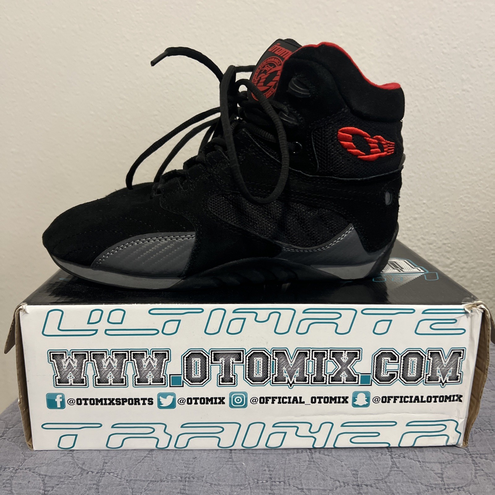 Otomix Carbonite Ultimate Bodybuilding Trainer M4444 Black Red Grey US MEN 9