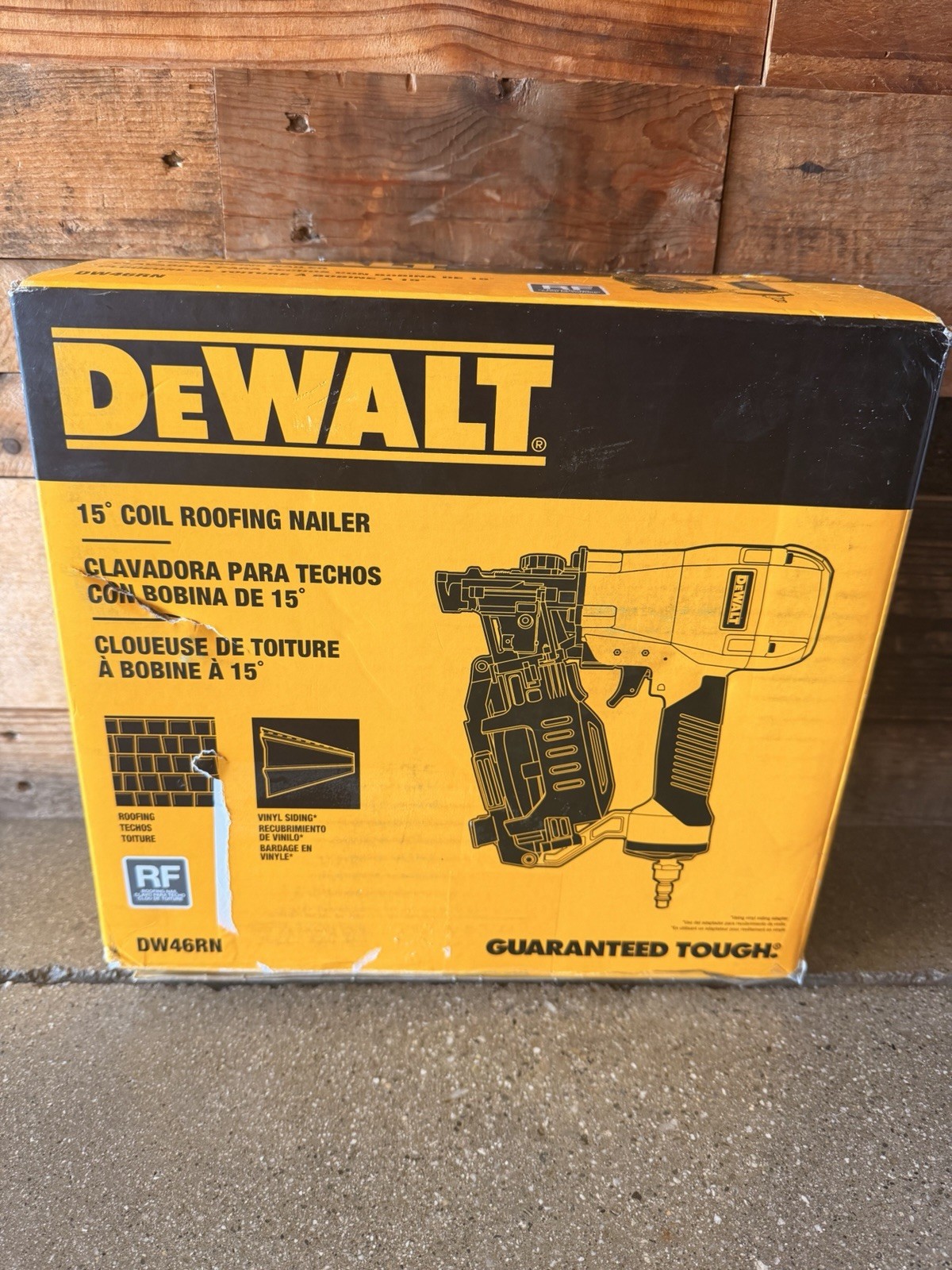 DEWALT DW46RN 15° Coil Roofing Nailer Pneumatic Lightly Used w/ Box