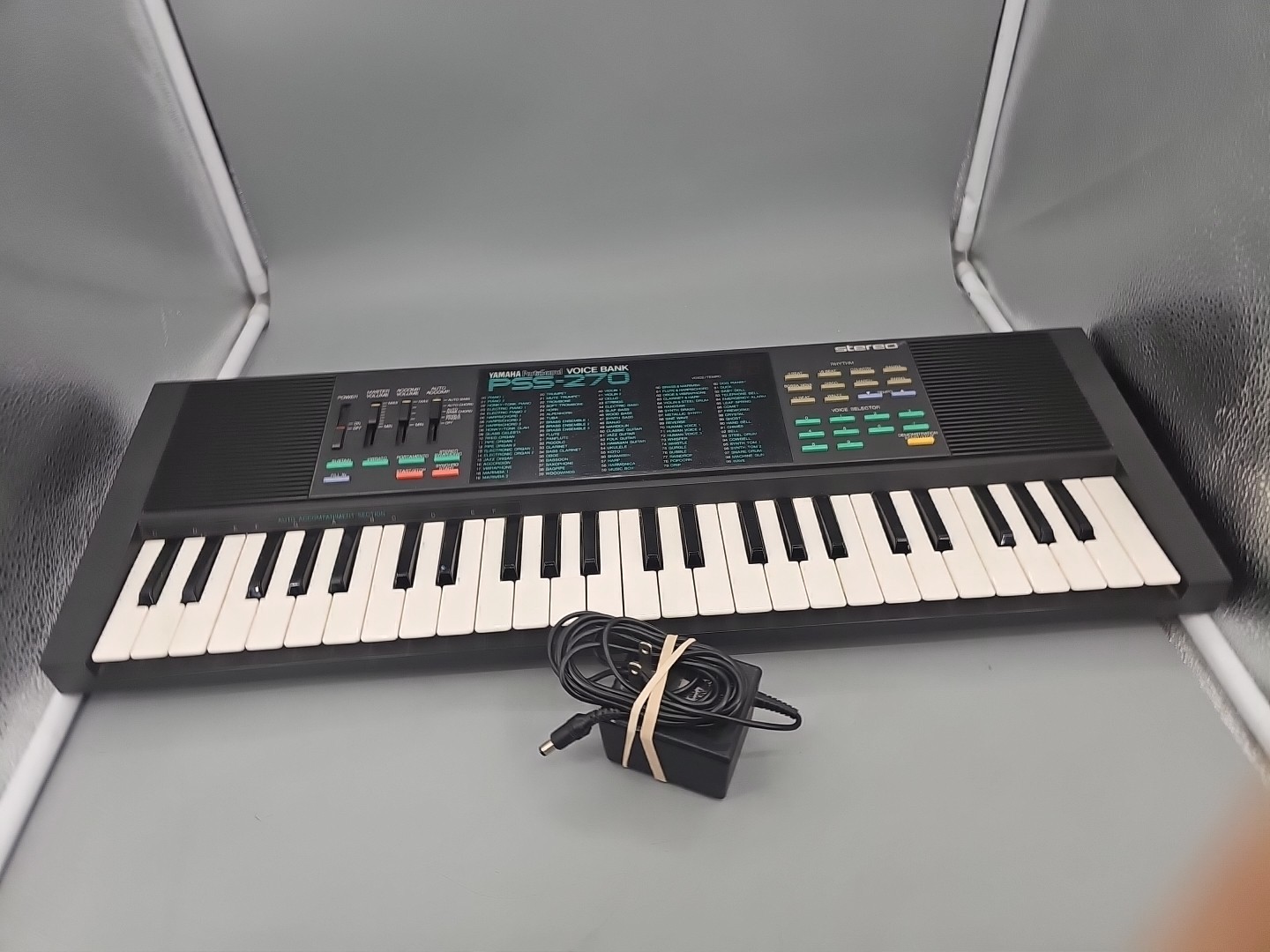 Yamaha PSS-270 Portasound Voice Bank Electronic Keyboard Tested And Works Great