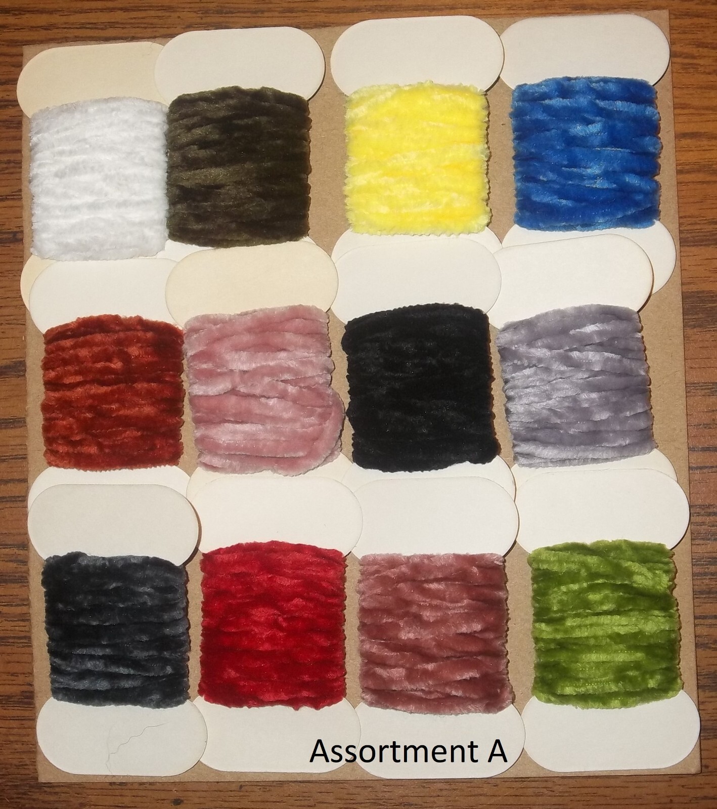 Medium Chenille Assortment - Fly Tying - 12/24 Piece - 36 / 72 Yards