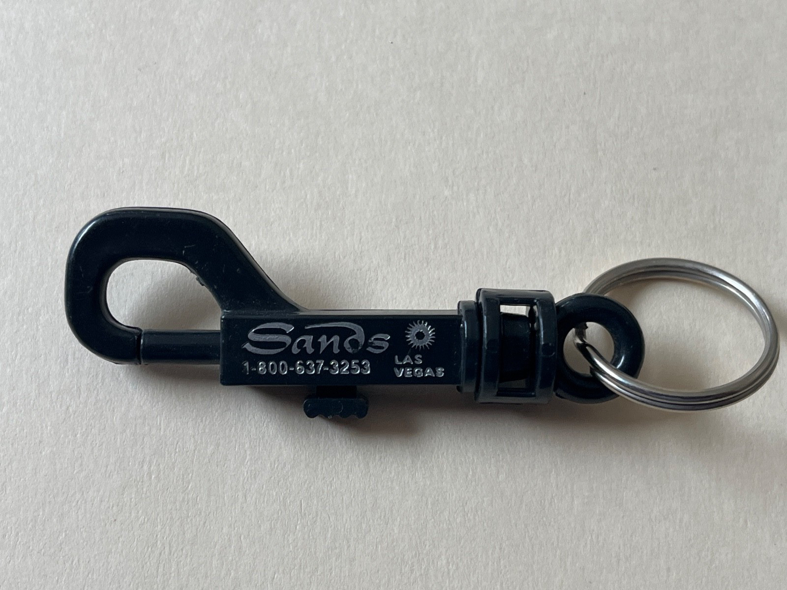 Vintage The Sands Hotel Casino Las Vegas Nevada CASHBALL WINNER KEYCHAIN