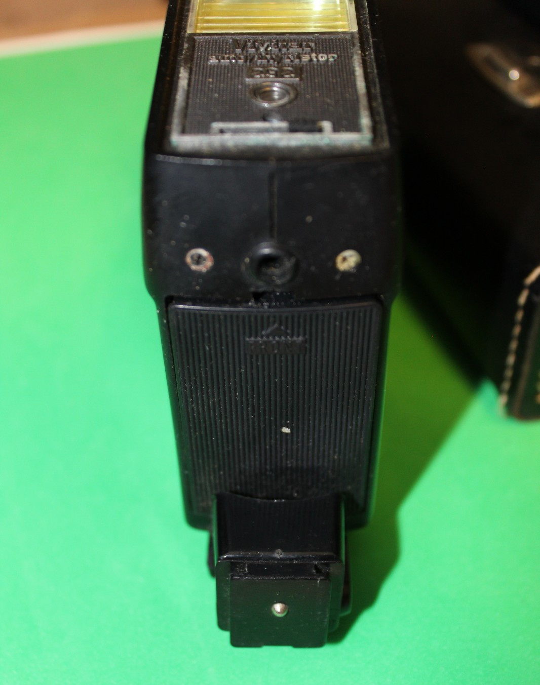 VINTAGE VINITAR AUTO/THRISTOR 292 CAMERA FLASH WITH CASE