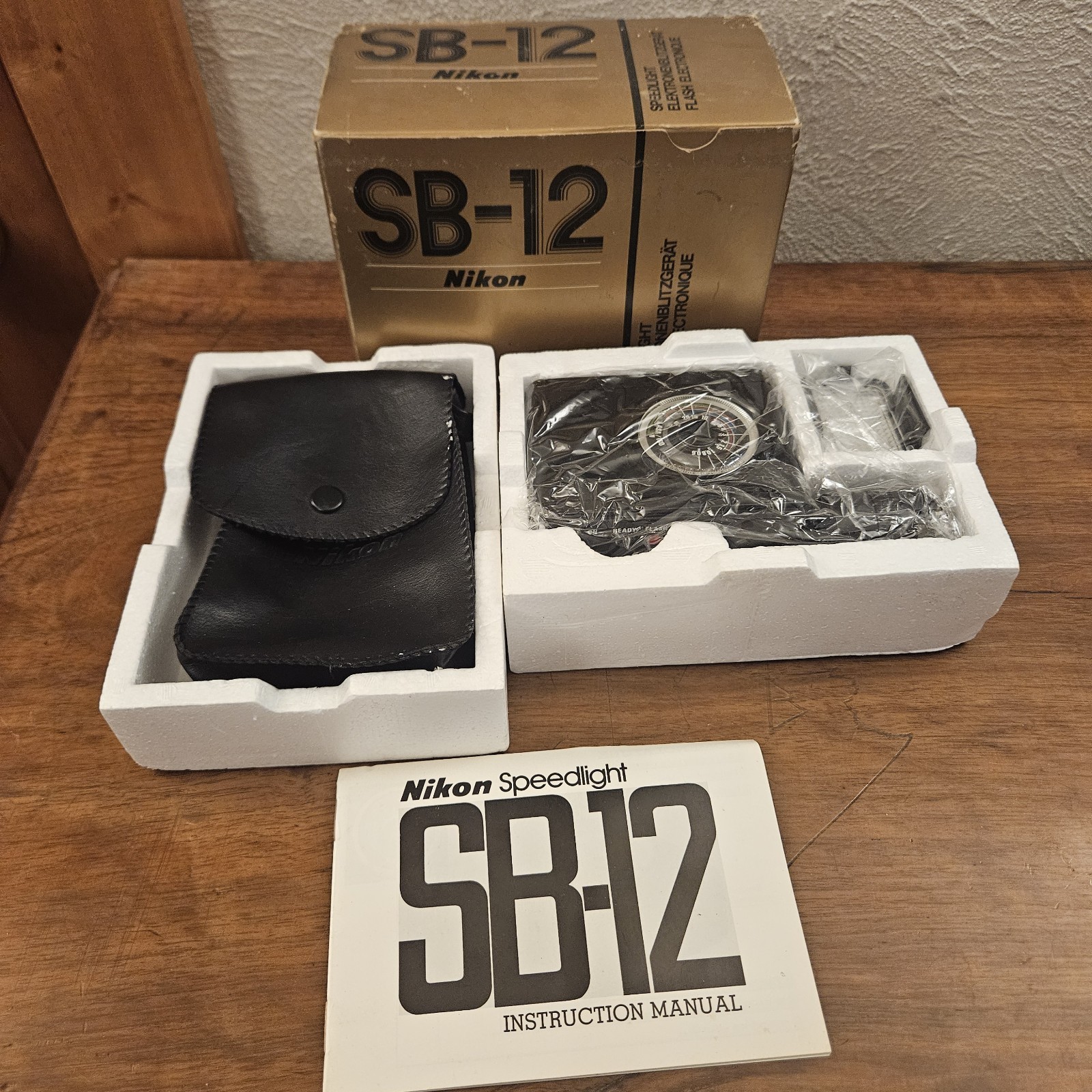 Nikon Speedlight SB-12 Shoe Mount Flash for Nikon F3 F3HP Film Camera UNTESTED