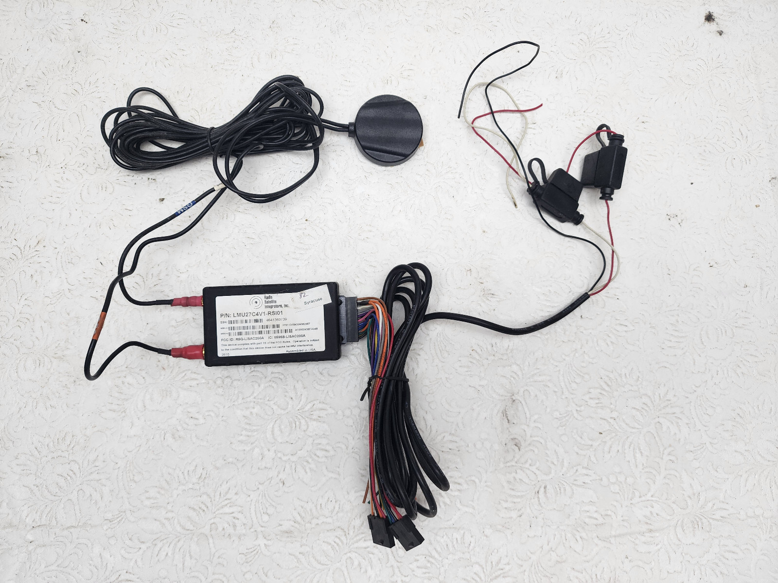 Cal Amp / Radio Satellite Integrators Gps LMU27C4V1 G1000 VEHICLE TRACKER