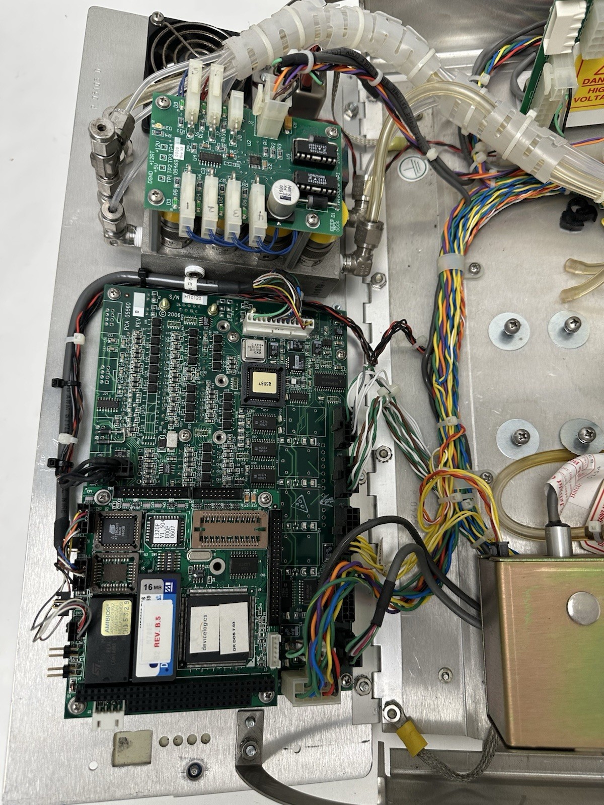 Teledyne Instruments Model 700E Dynamic Dilution Calibrator Opt: 01, 02, 92