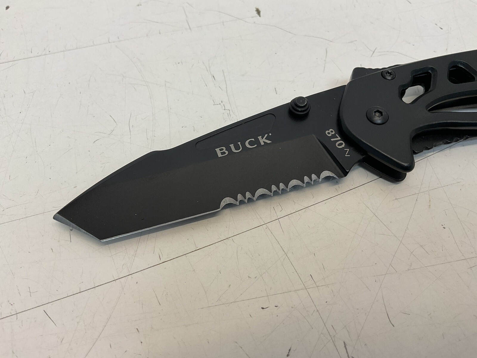 Buck 870 Bones Folding Pocket Knife