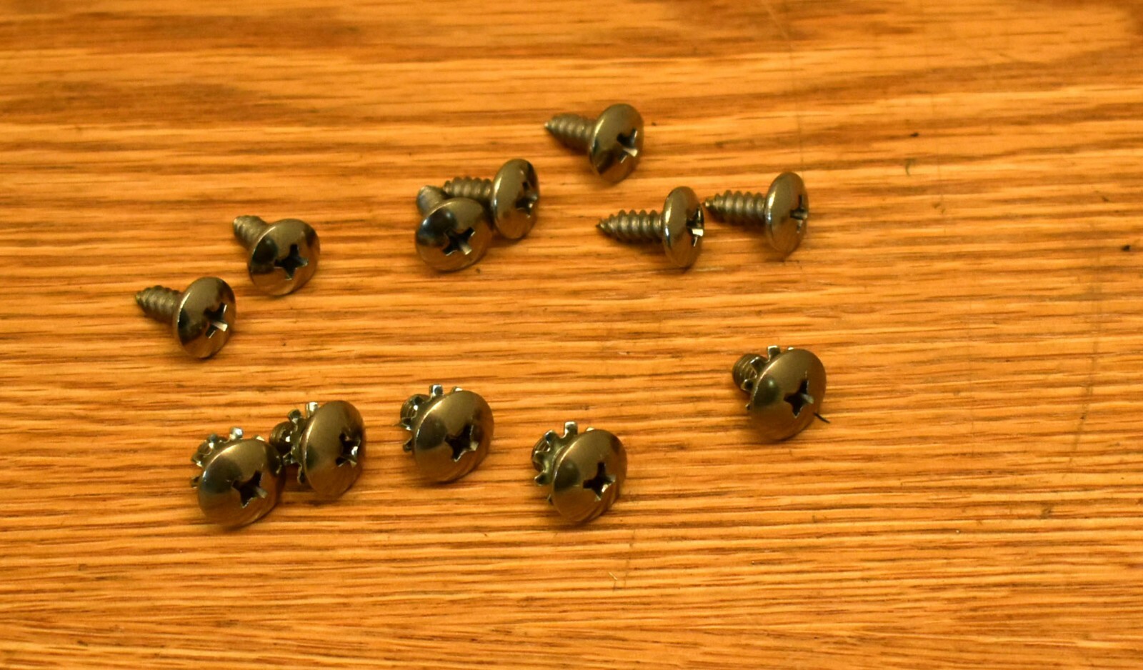 1955 56 1957 CHEVY GLOVE BOX SCREW KIT for INSTALLING DOOR HINGE & BOX USA MADE