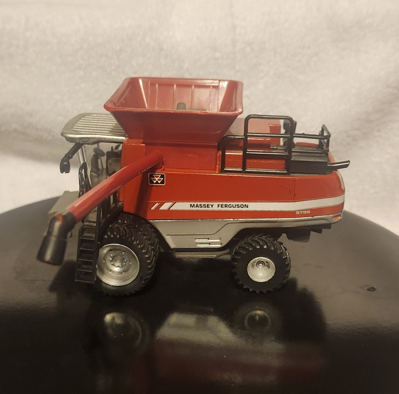 HTF AGCO Ertl Massey Ferguson 9795 Tractor Combine 2015 PA Farm Show Debut Model