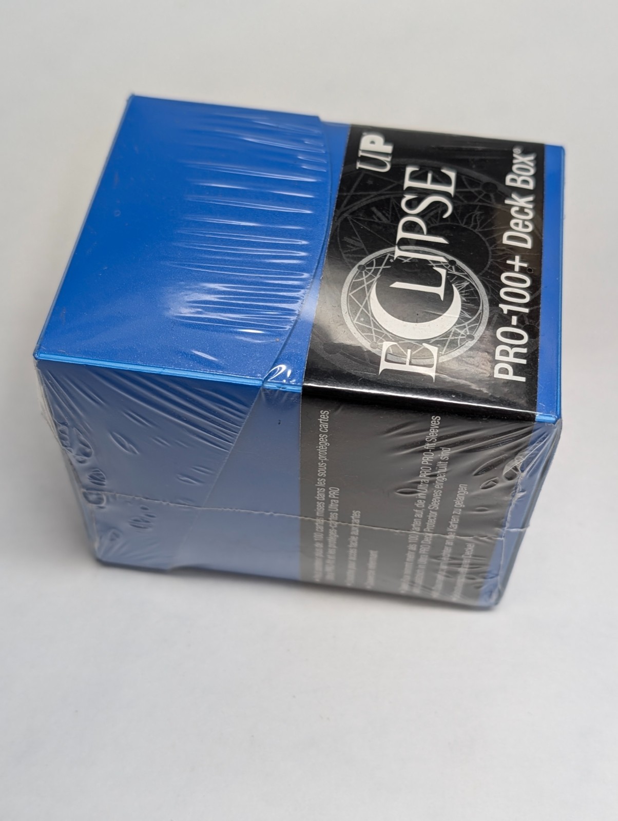 Ultra Pro Eclipse PRO 100+ Deck Box BLUE Locking Lid w/ 1 Card Divider