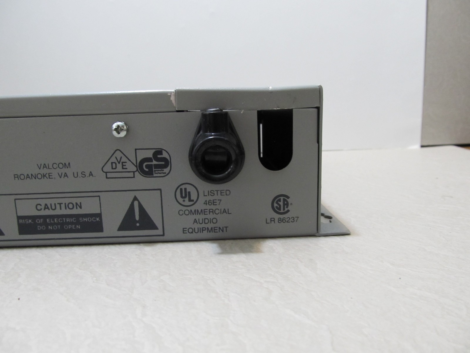 Valcom V-2006A 6-Zone 1-Way Page Control