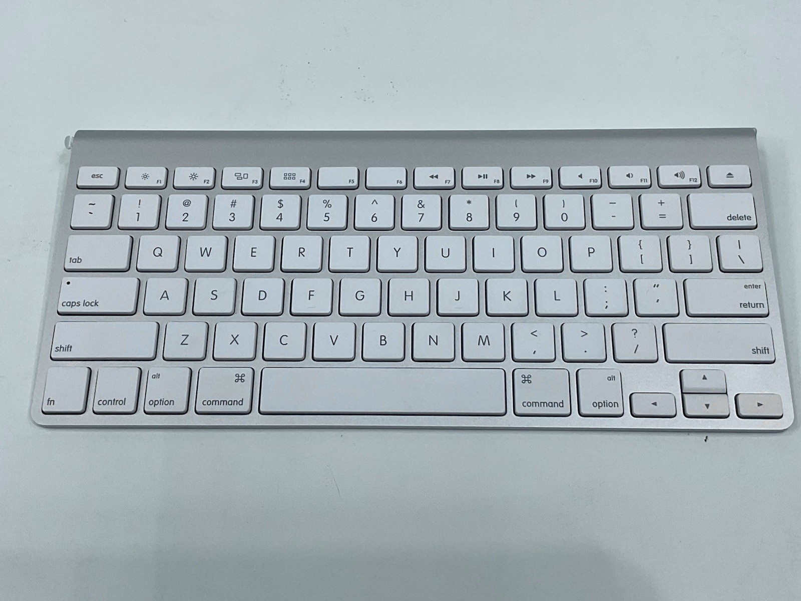Apple Wireless Keyboard A1314 Bluetooth Aluminum Mac Keyboard Very Clean Tested