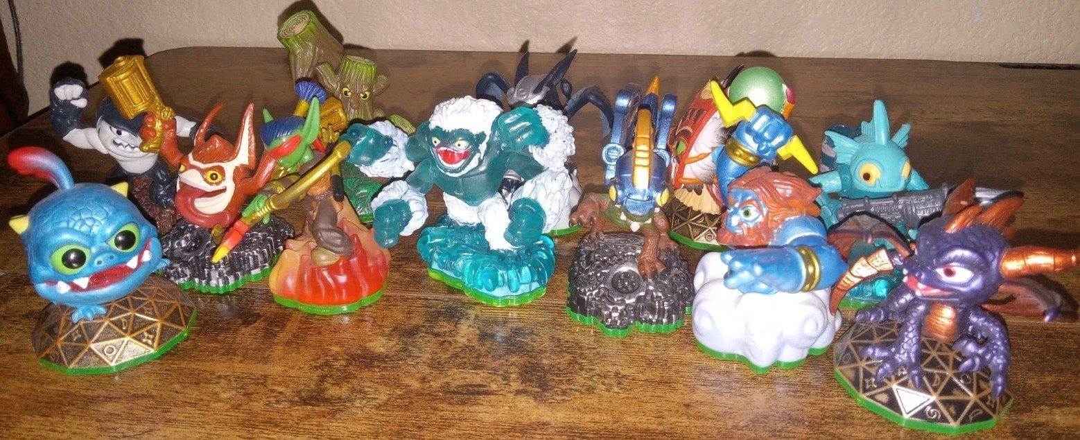Skylanders: Spyro's Adventure Activision Lot of 12 Figures TESTED Fast Shipping