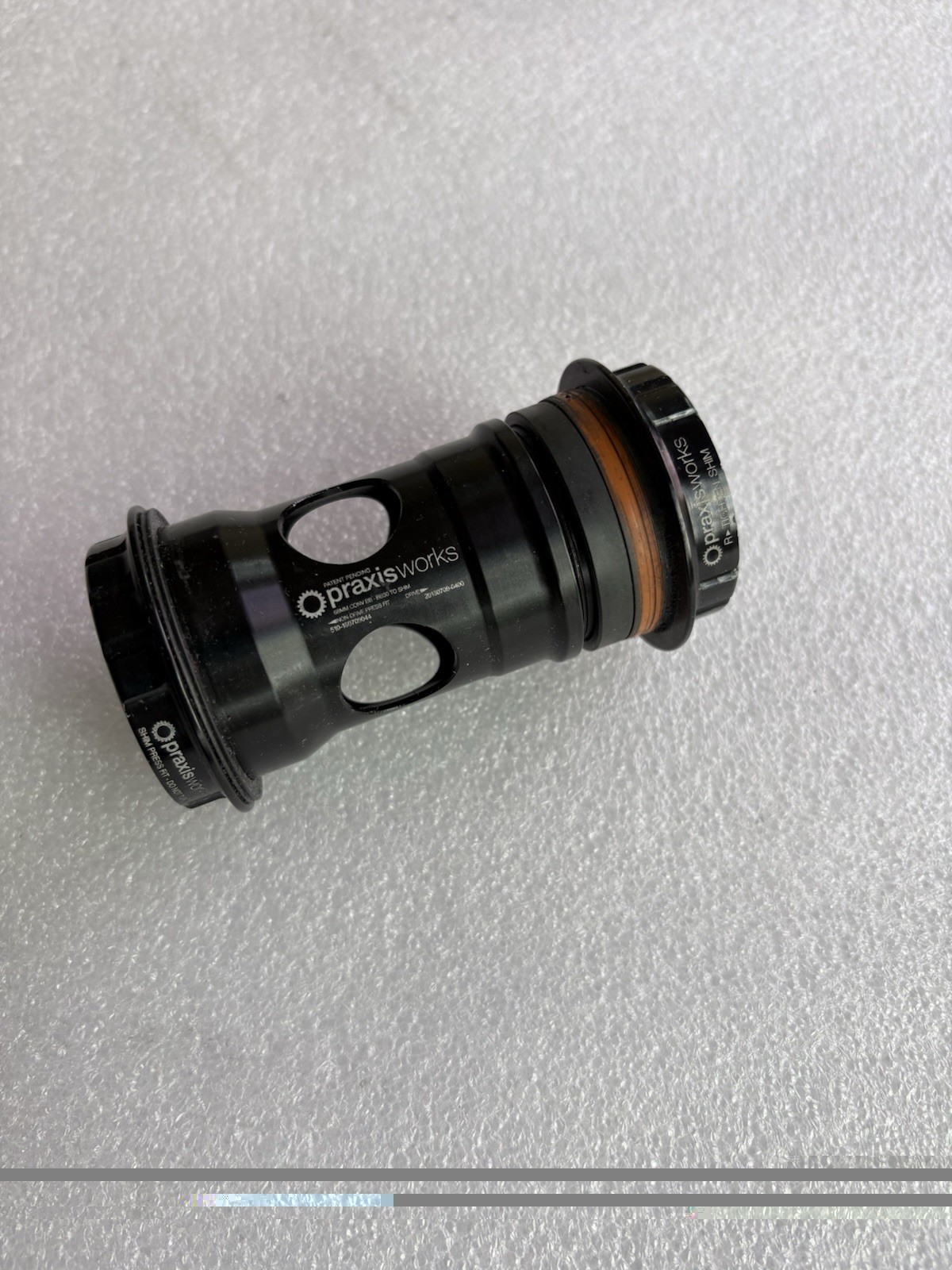 Praxis Works PF30/BB30 to 24mm Shimano  Bottom Bracket.