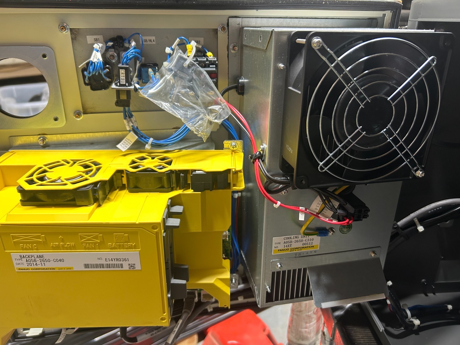 Fanuc LR Mate 200iD w/ R-30iB Controller & i Pendant Handheld unit