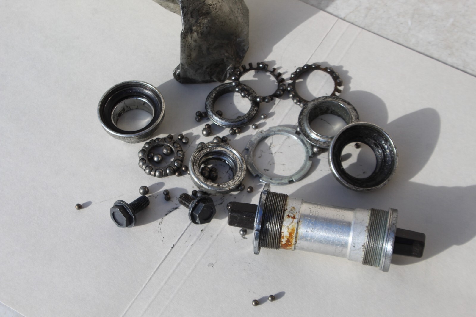SunTour Superbe BB-CB00 WTB/Road Bottom Bracket PARTS ONLY 73-BC1.37 1.37