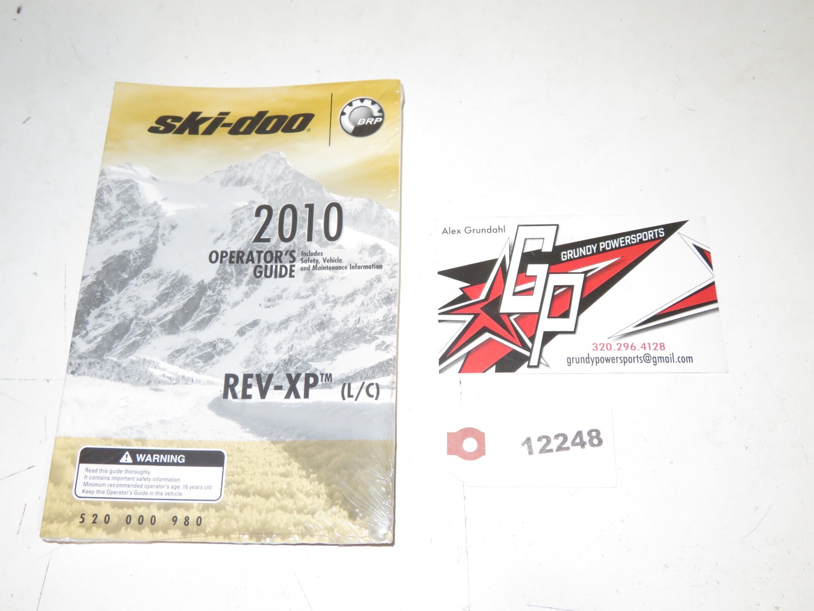 Ski-Doo - New Rev-XP Operators Guide - 520000980