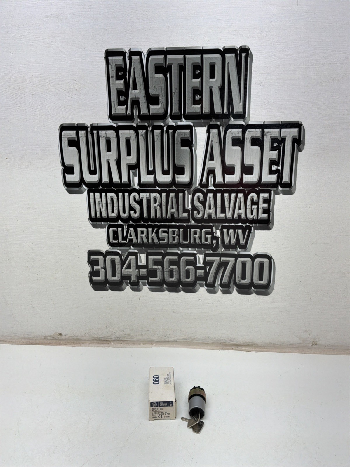GE 080SCD01 2 Key Sel NIB