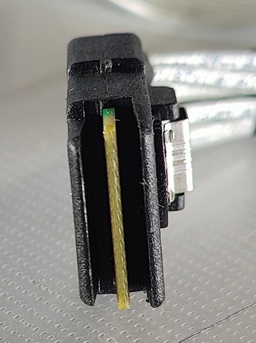 SUN Oracle 7076125 Disk Backplane SFF SAS Cable