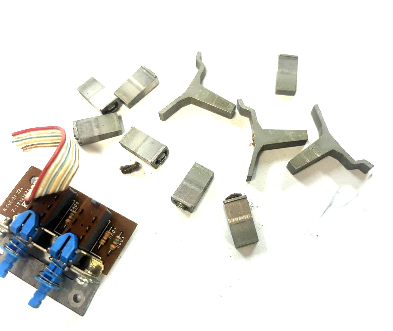 MCS 3260 - AM/FM Stereo Receiver - PUSH BUTTON KNOB LOT