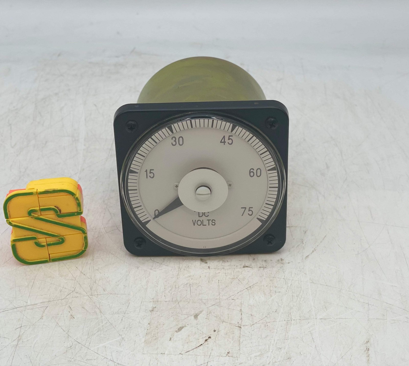 Yokogawa 103111FAZZ P2136 DC Voltmeter Panel Meter, 0-75VDC (Used)