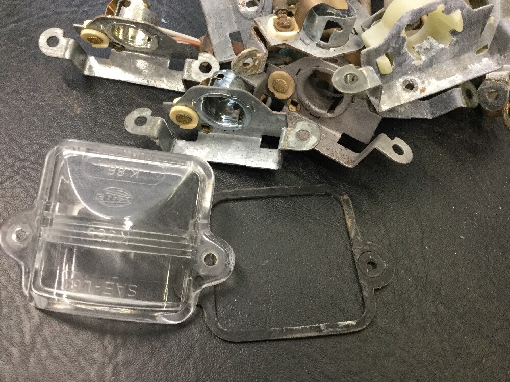 AirCooled Type 1 License Plate Light Lens & Bulb Holder  73-79