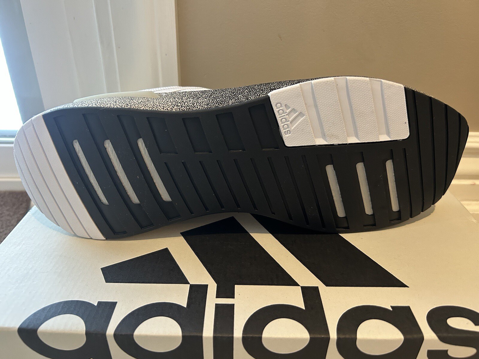 adidas racer TR 23 White Black Gray Gradient Mens Sneakers ID9060