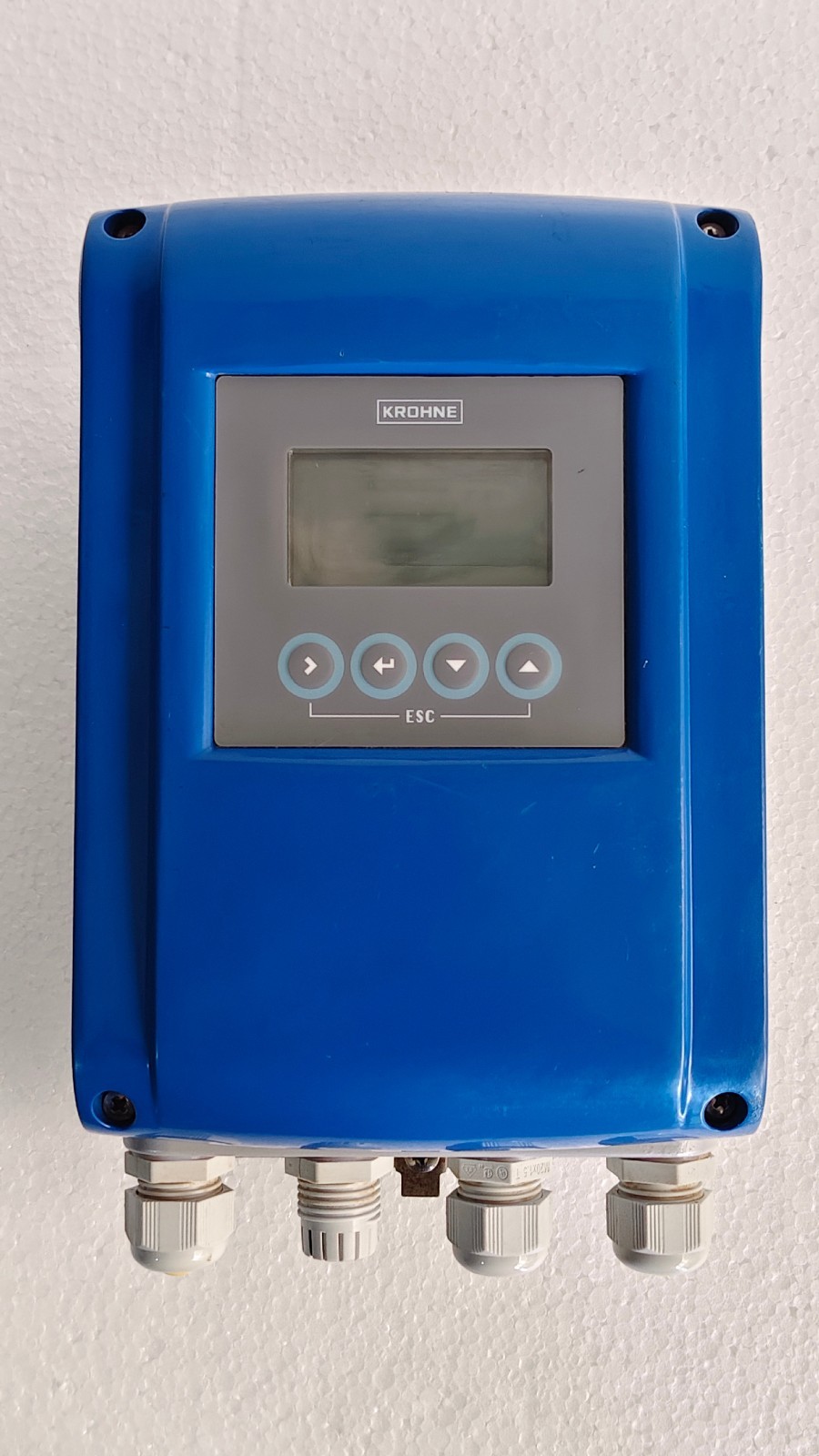 KROHNE IFC 100  ELECTROMAGNETIC FLOW TRANSMITTER WALL MOUNTED