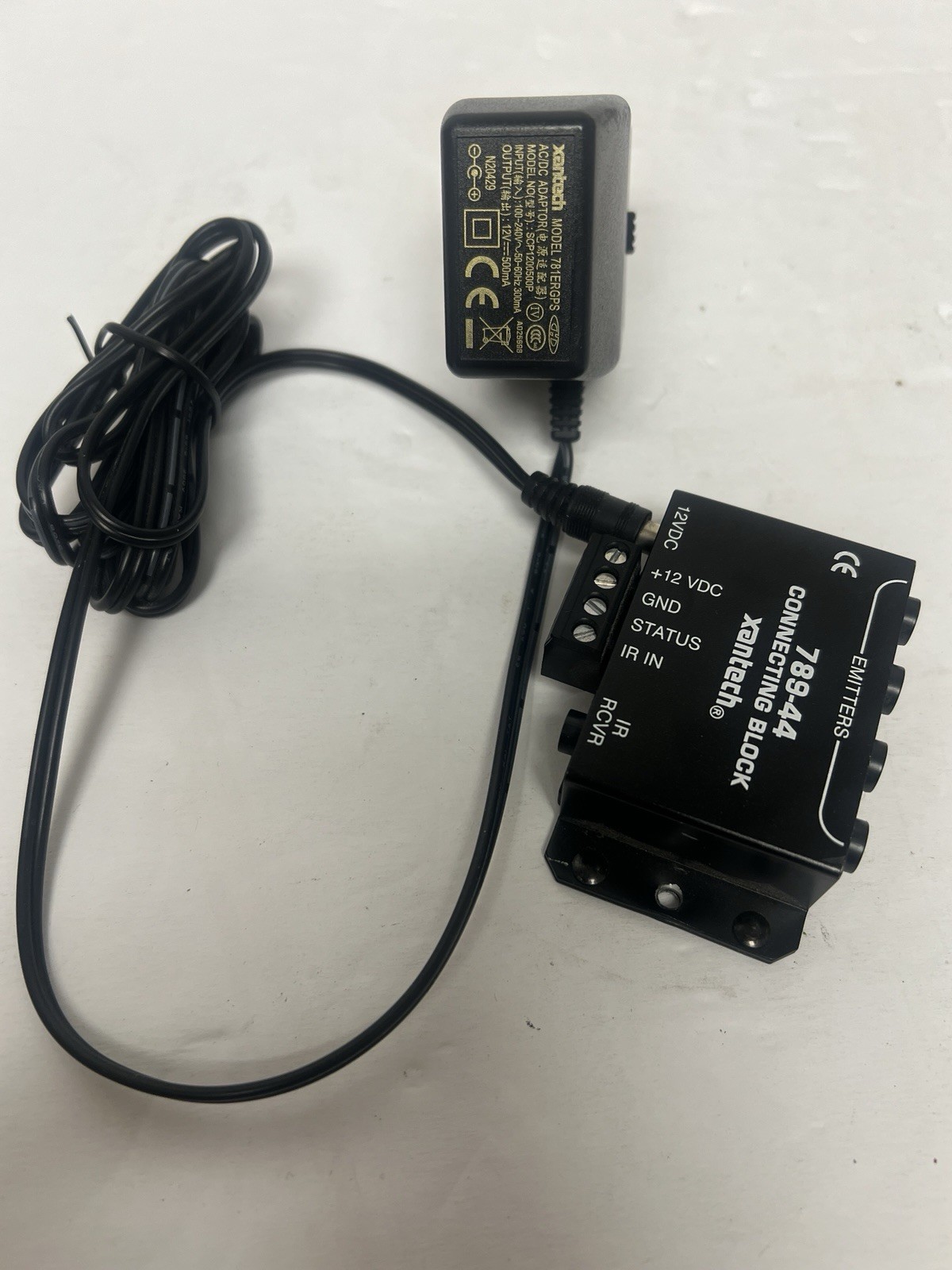 XANTECH CONNECTING BLOCK 789-44 WITH POWER SUPPLY