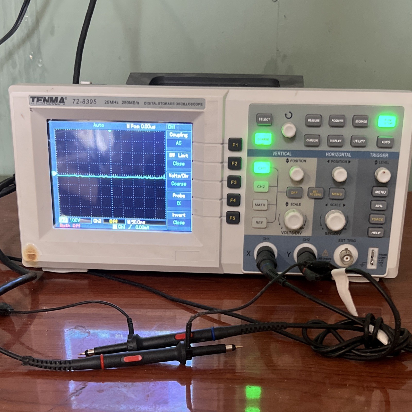 Tenma 72-8395 25MHz 250MSa/s 2CH 8-bit Digital Storage Oscilloscope