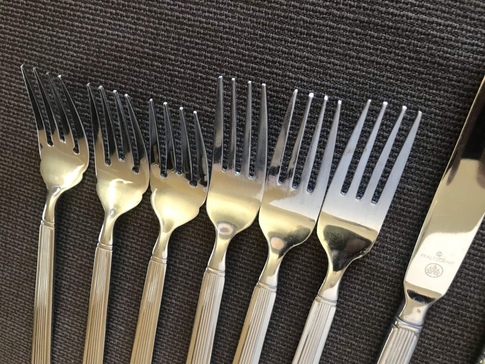 Pfaltzgraff MACKENZIE Stainless flatware BRIGHTON--Korea--15 PC. 3 place setting