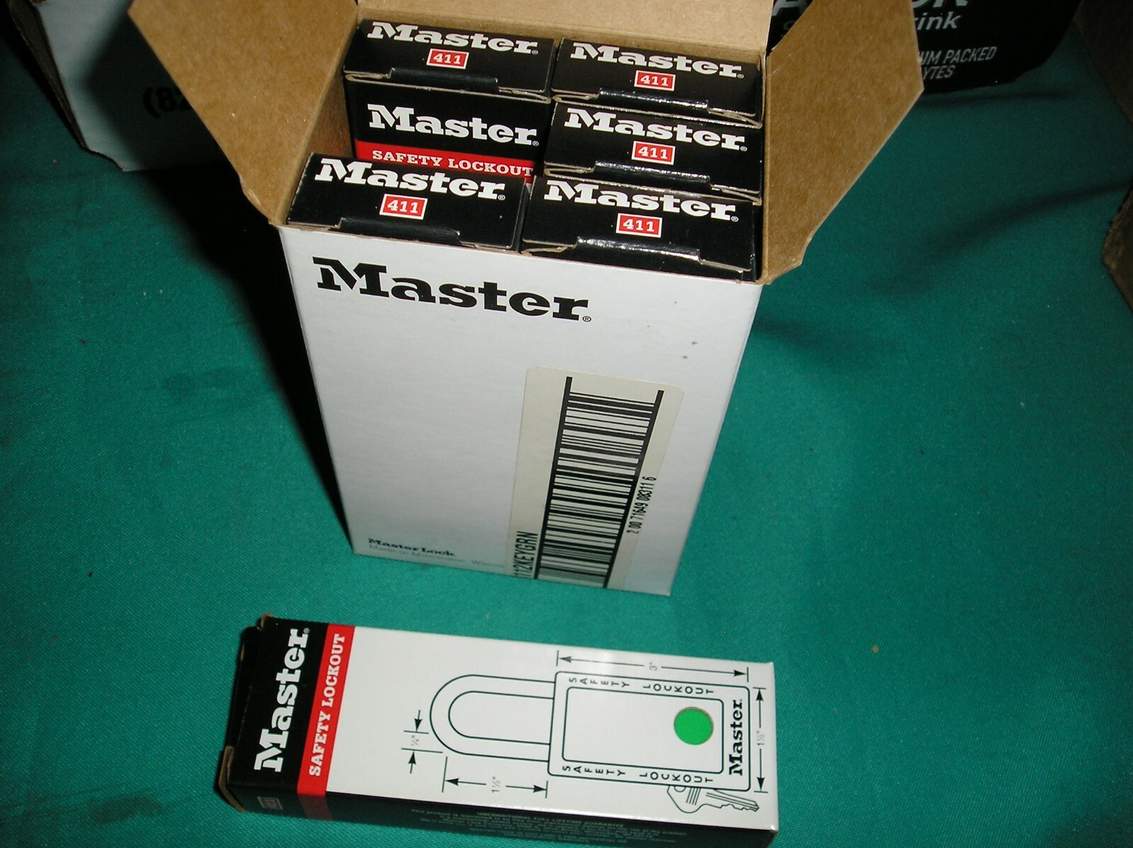 BOX OF 6 NEW MASTER LOCK KEYED  SAFETY LOCKOUT PADLOCKS 4112KEYGRN *NEW*