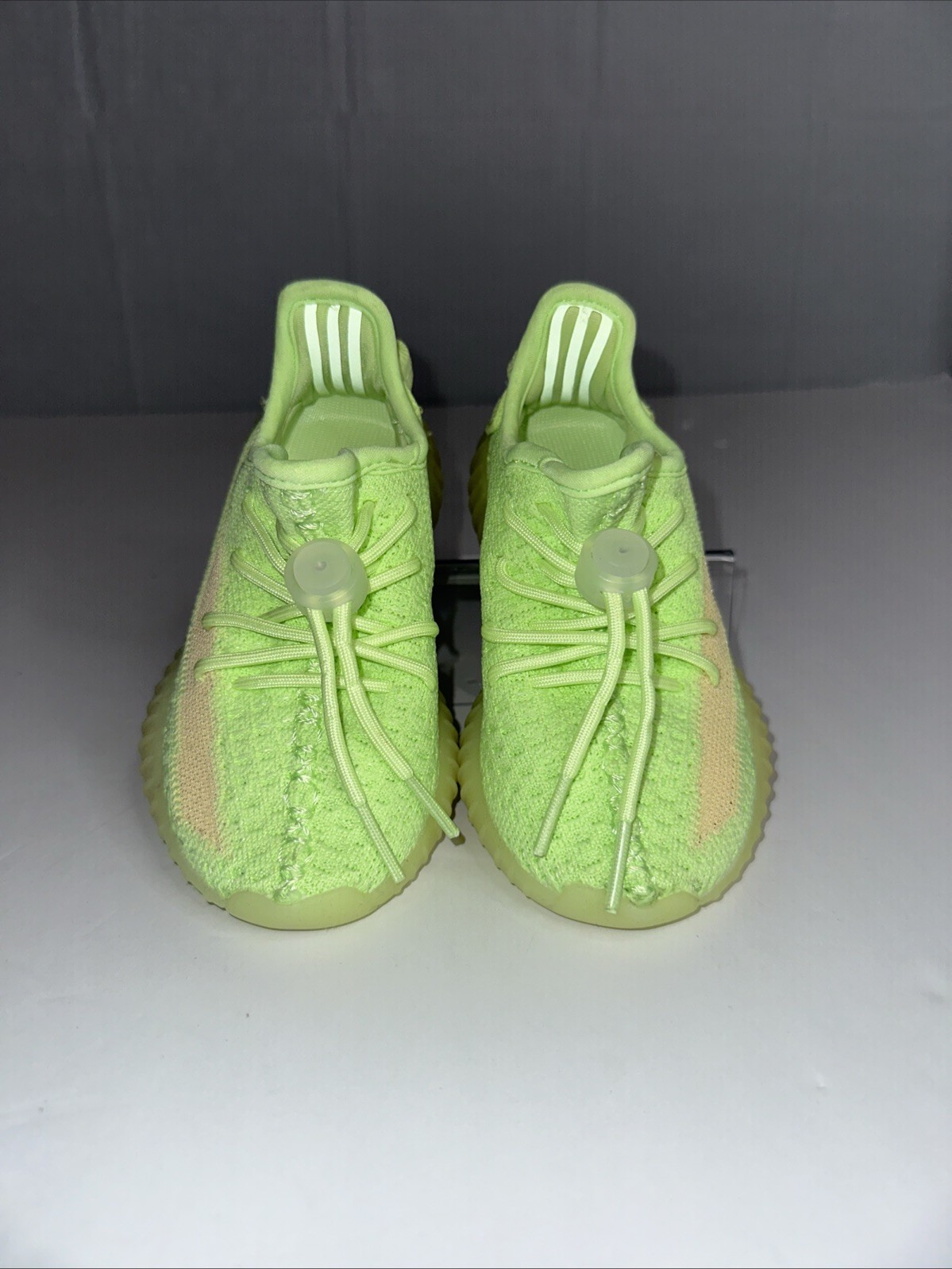 NWOT Neon Sneaker Little Kid Sz 9 Foam Insole Comfort & Trendy For The Hip Kids