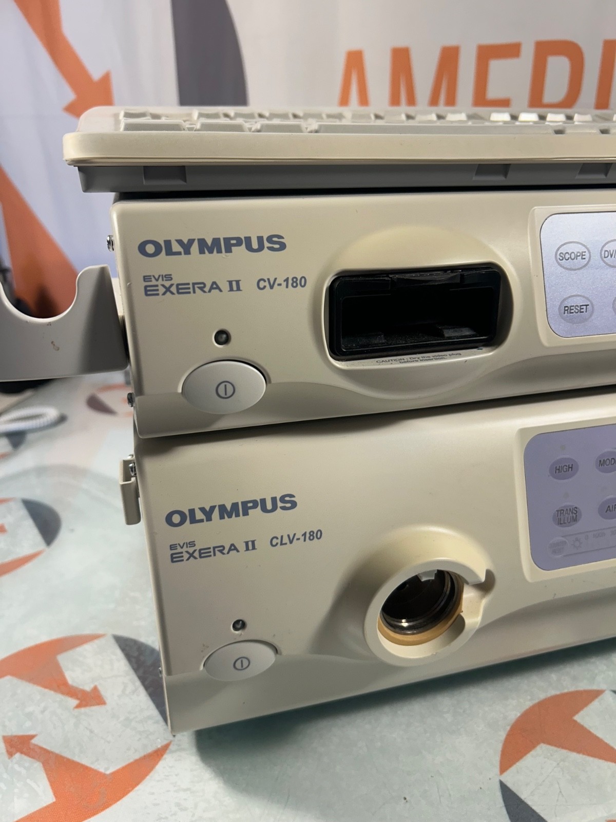 Olympus EVIS EXERA CV-180 CLV-180 Processor Console & Light Source with Keyboard