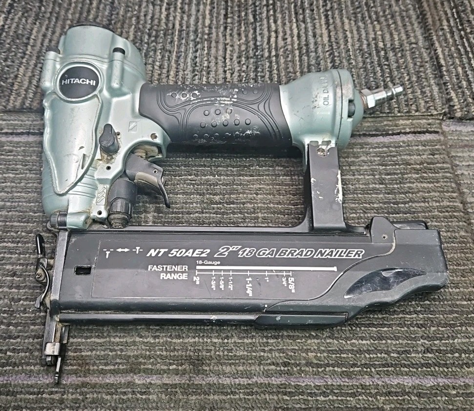 Hitachi NT 50AE2(S) 2" Brad Nailer with Case