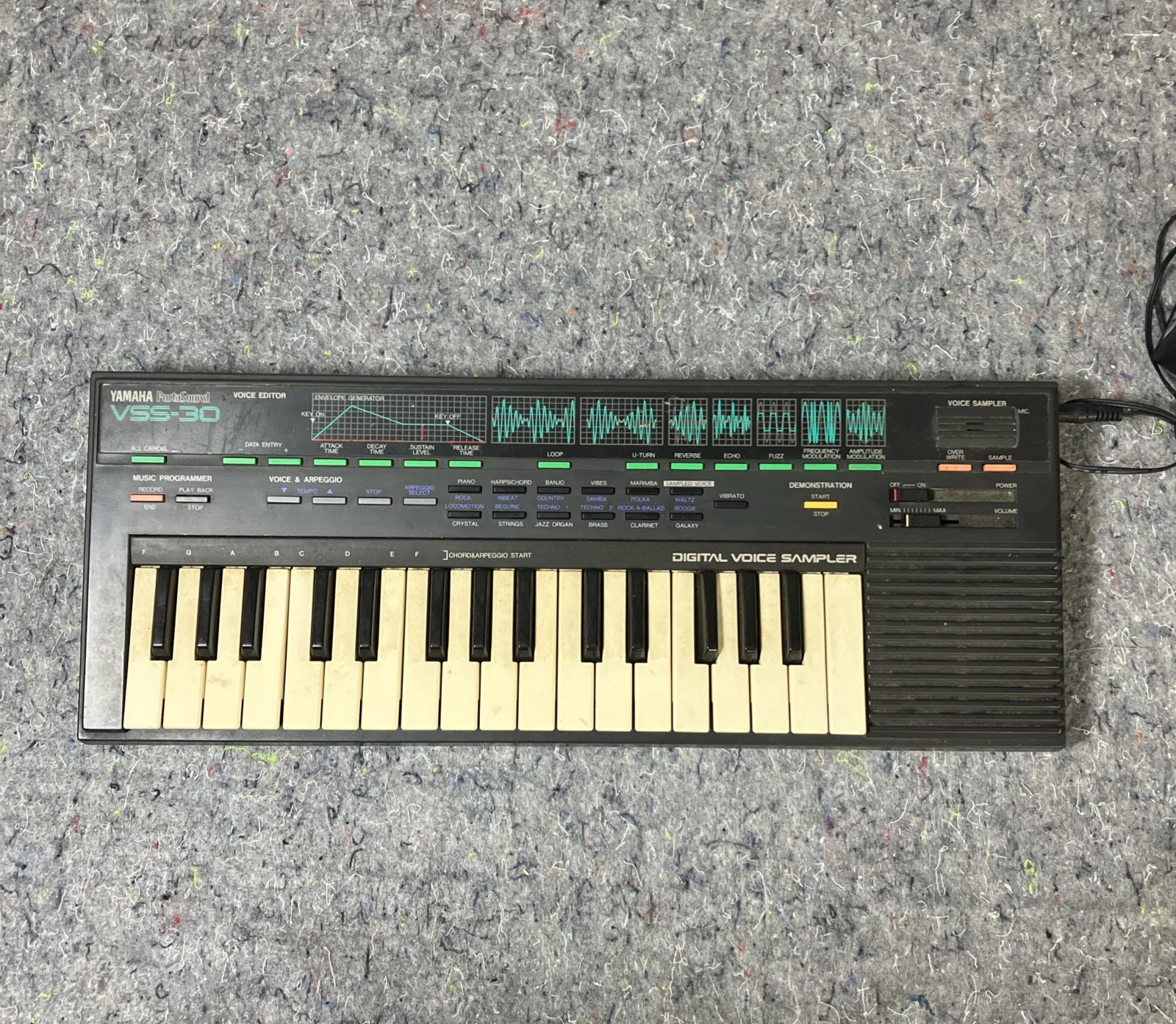 Yamaha VSS-30 Vintage 80's Portasound Digital Sampler Portable Keyboard