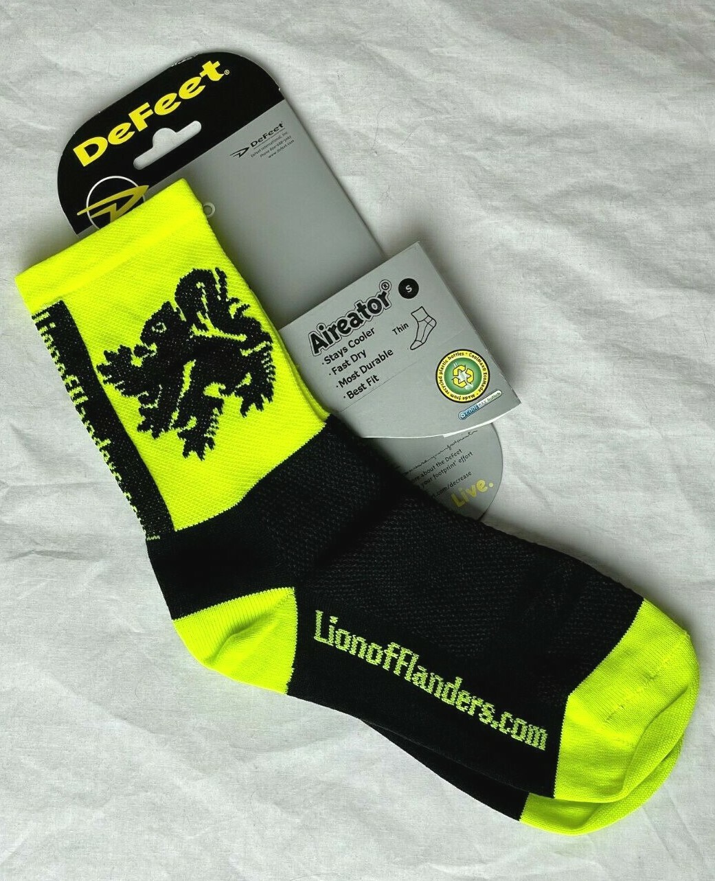 Lion of Flanders cycling socks Neon/Black - NEW Size S (Men 4.5-6.5  Women 6-8)