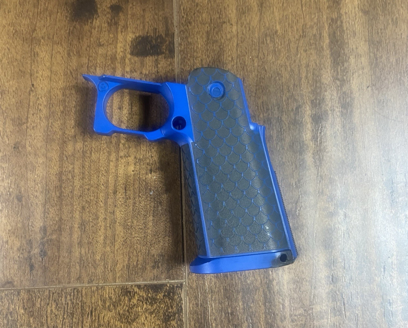 CY Capa Customs Dragon Scale Pattern Stippled Grip For TM Hi Capa 5.1 GBB Pistol
