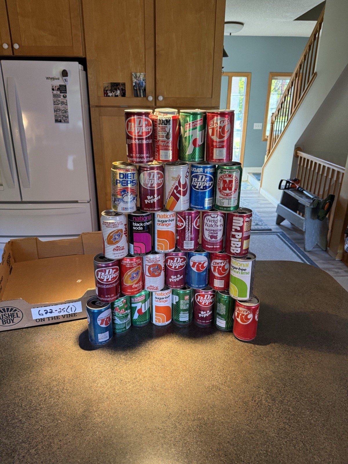 OLD SODA 🥤 CAN LOT OF See Pictures DENTS,HOLES, RUST ECT….. Lot 62225(1)