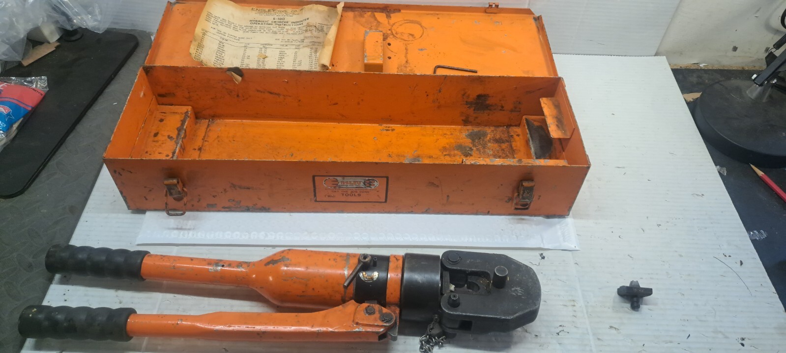 Ensley E-180 hydraulic crimper with 28-80, and 14-22 dies