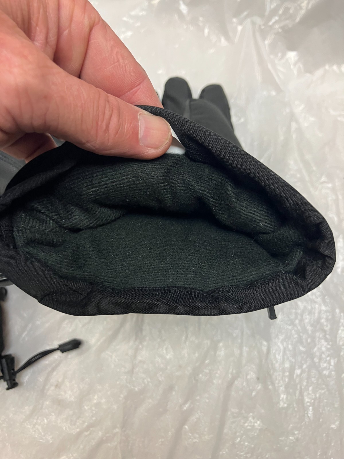 Mens Black Gloves 3M Thinsulate Lined Medium NEW