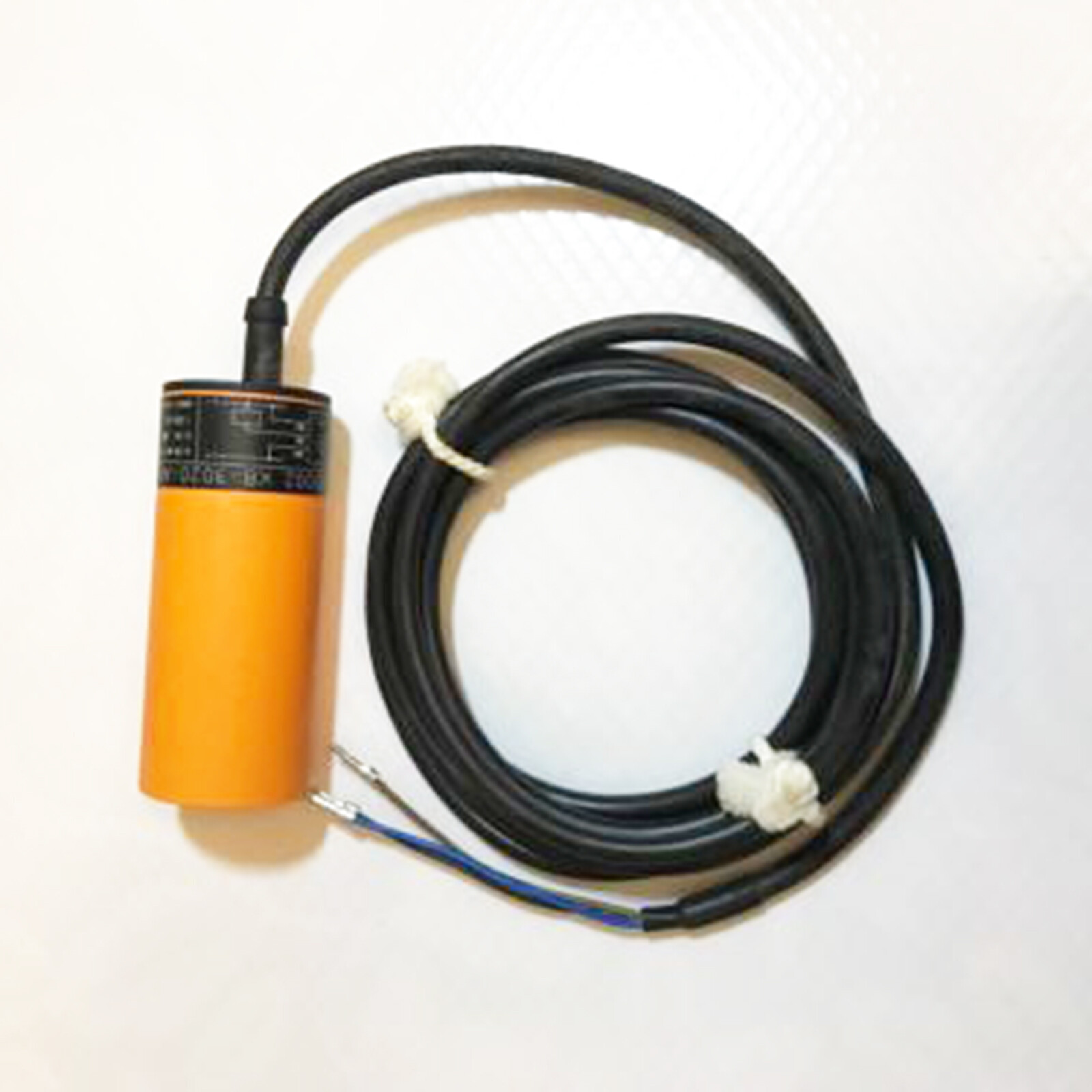 IFM  KB5002 Capacitive Sensor 10...36 DC PNP New