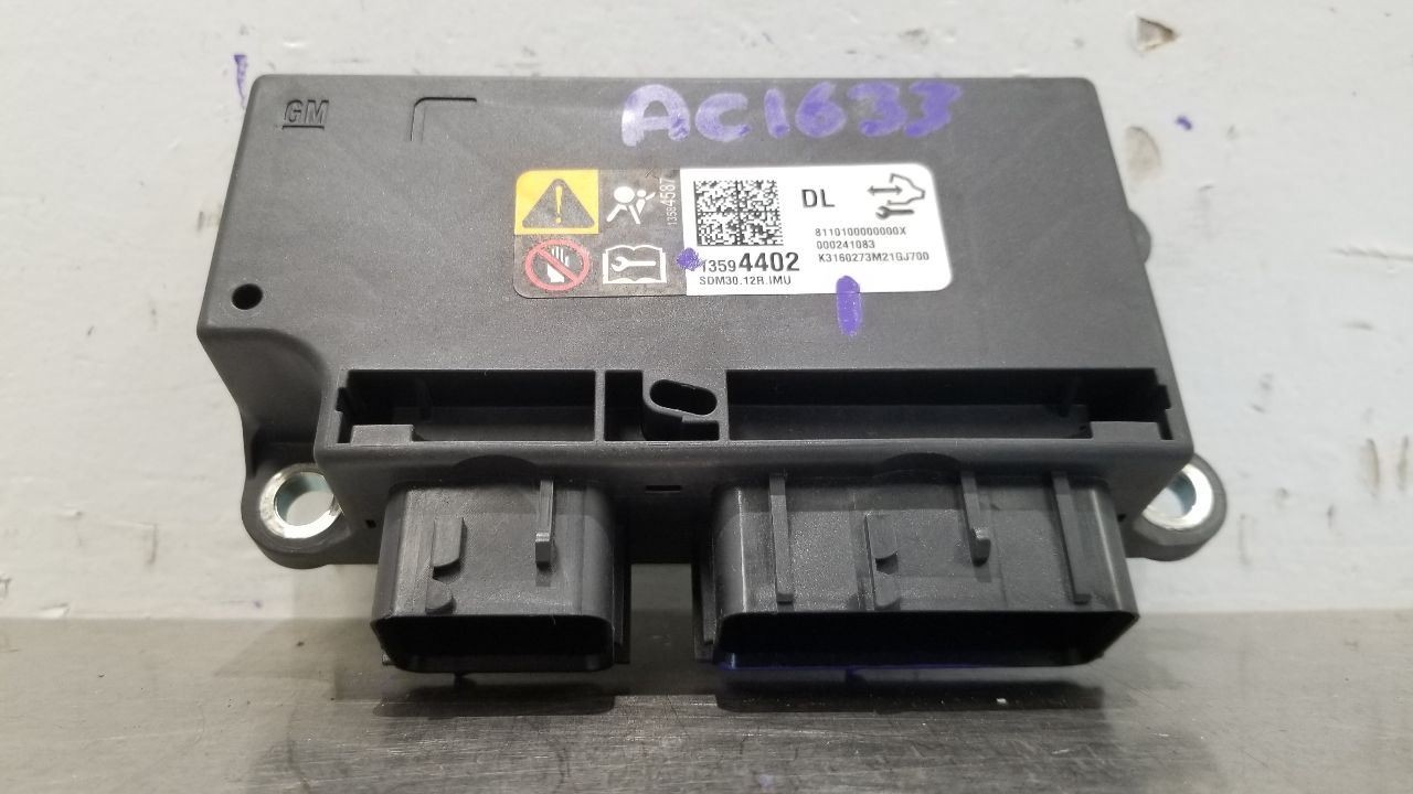 16 CHEVY SILVERADO 2500 SRS BAG MODULE 13594402