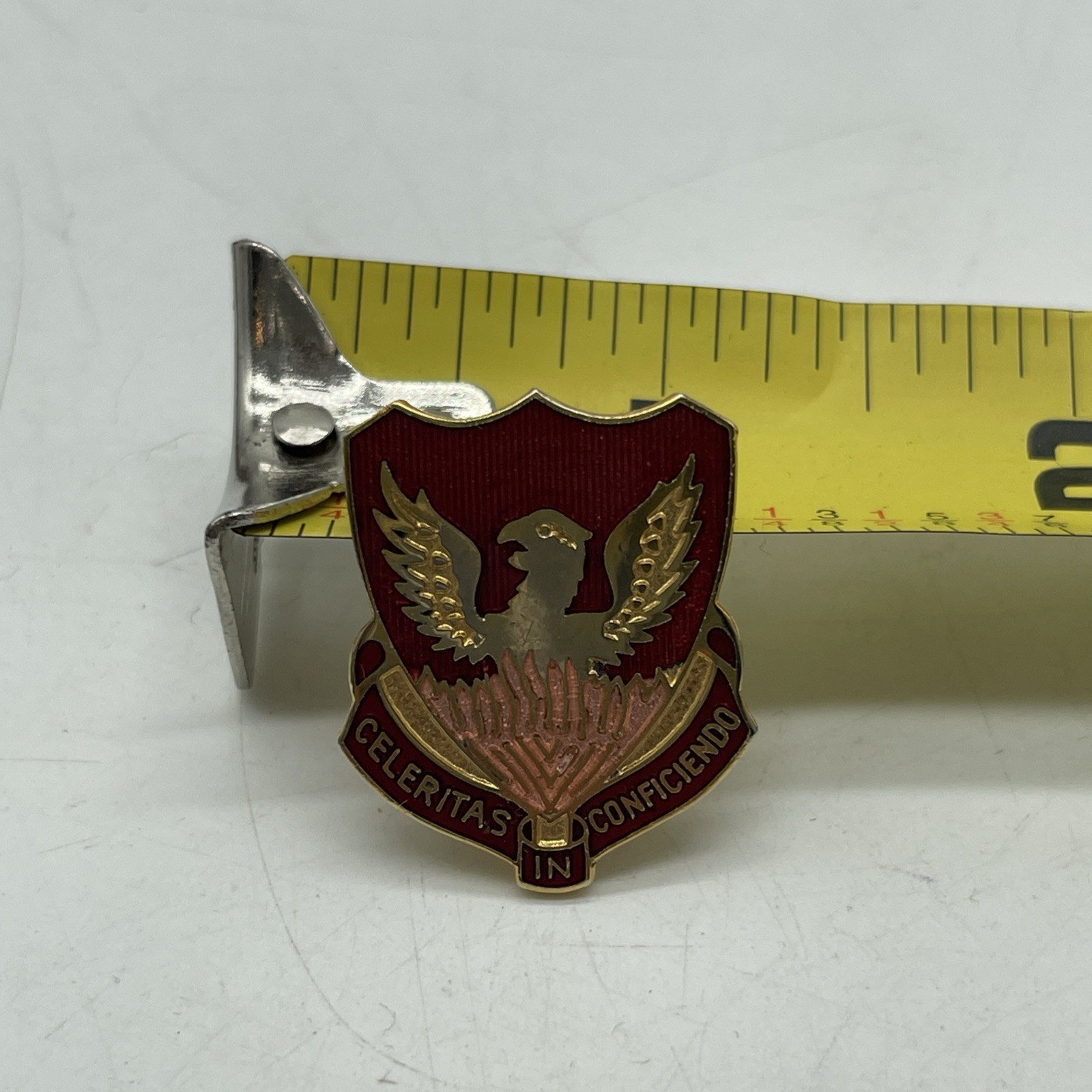 U.S. Military Army 39th Field Artillery Regiment Pin CELERITAS CONFICIENDO