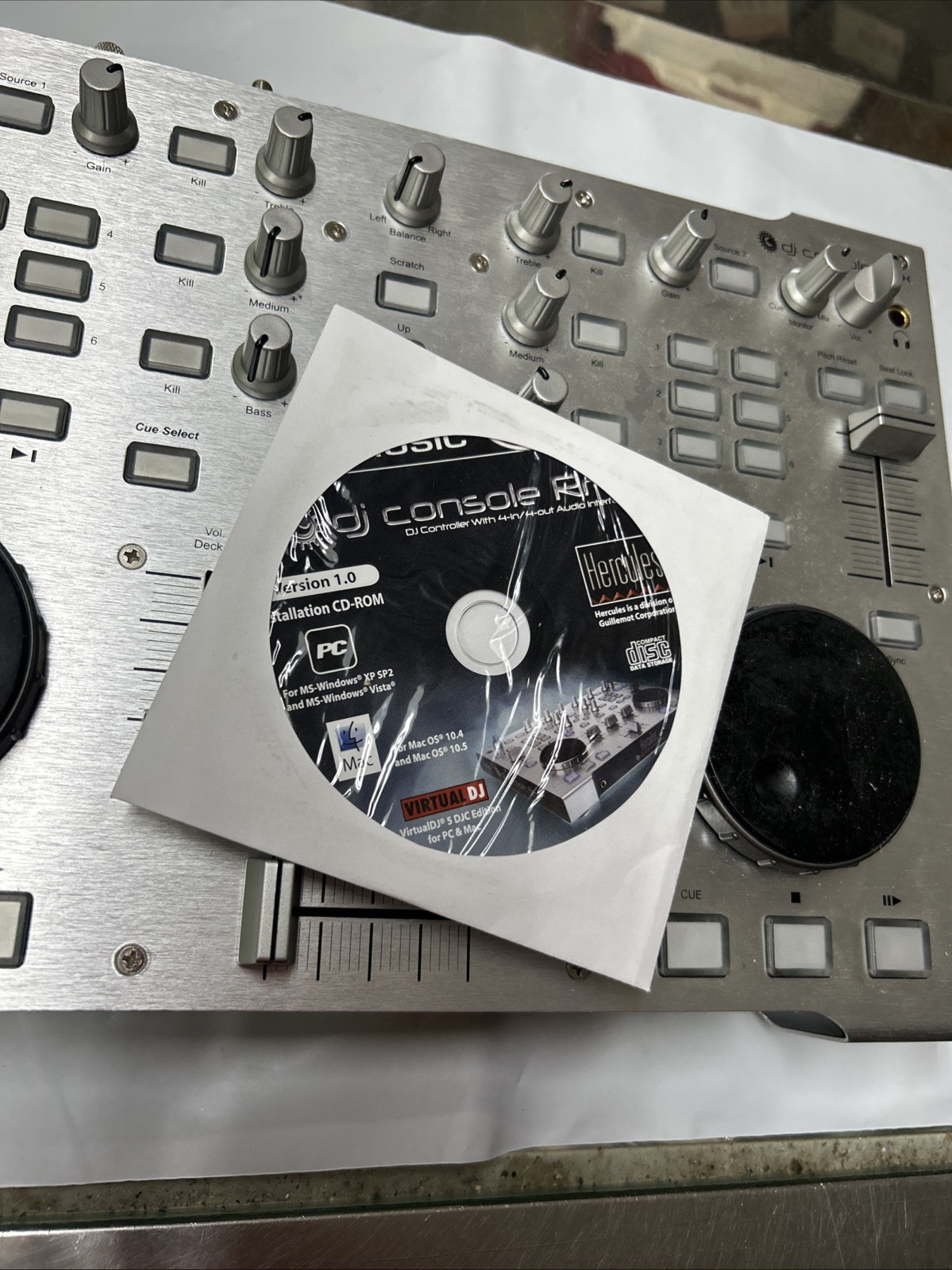 Hercules DJ Console Rmx - Mixer with case & usb cable