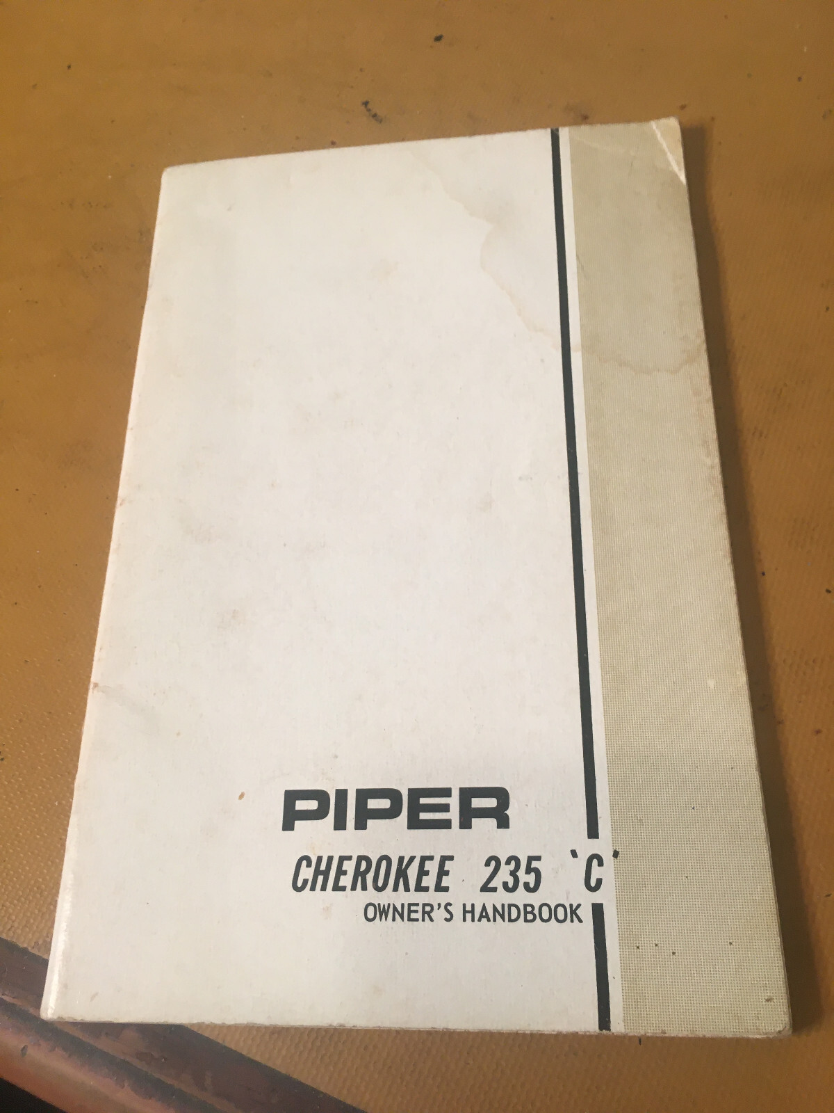Piper Cherokee 235 C, PA-28-235 Series Owners Handbook Manual