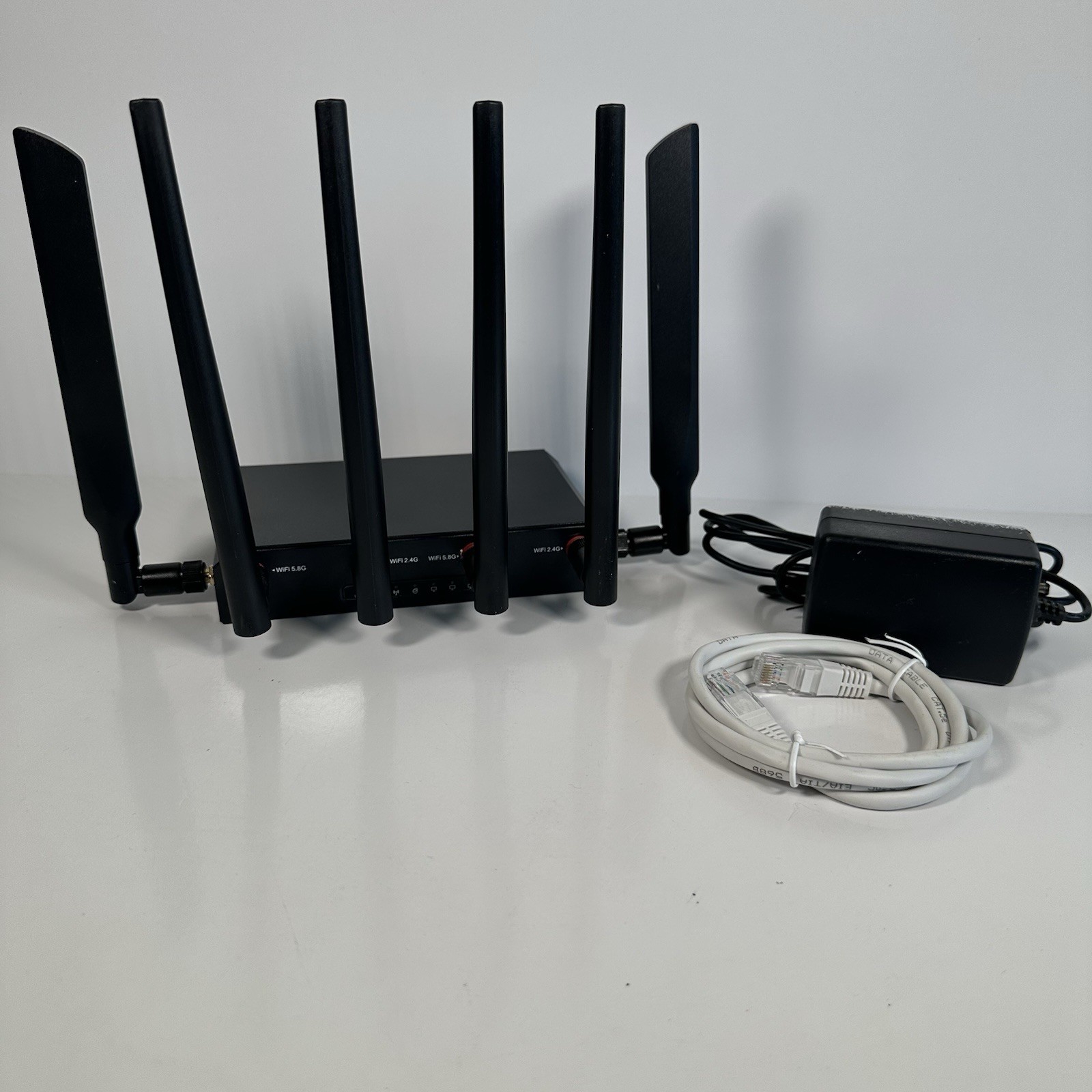 Pronto PC61C4 WiFi 6 LTE Router CAT4 SIM Card 4G Power Supply C4