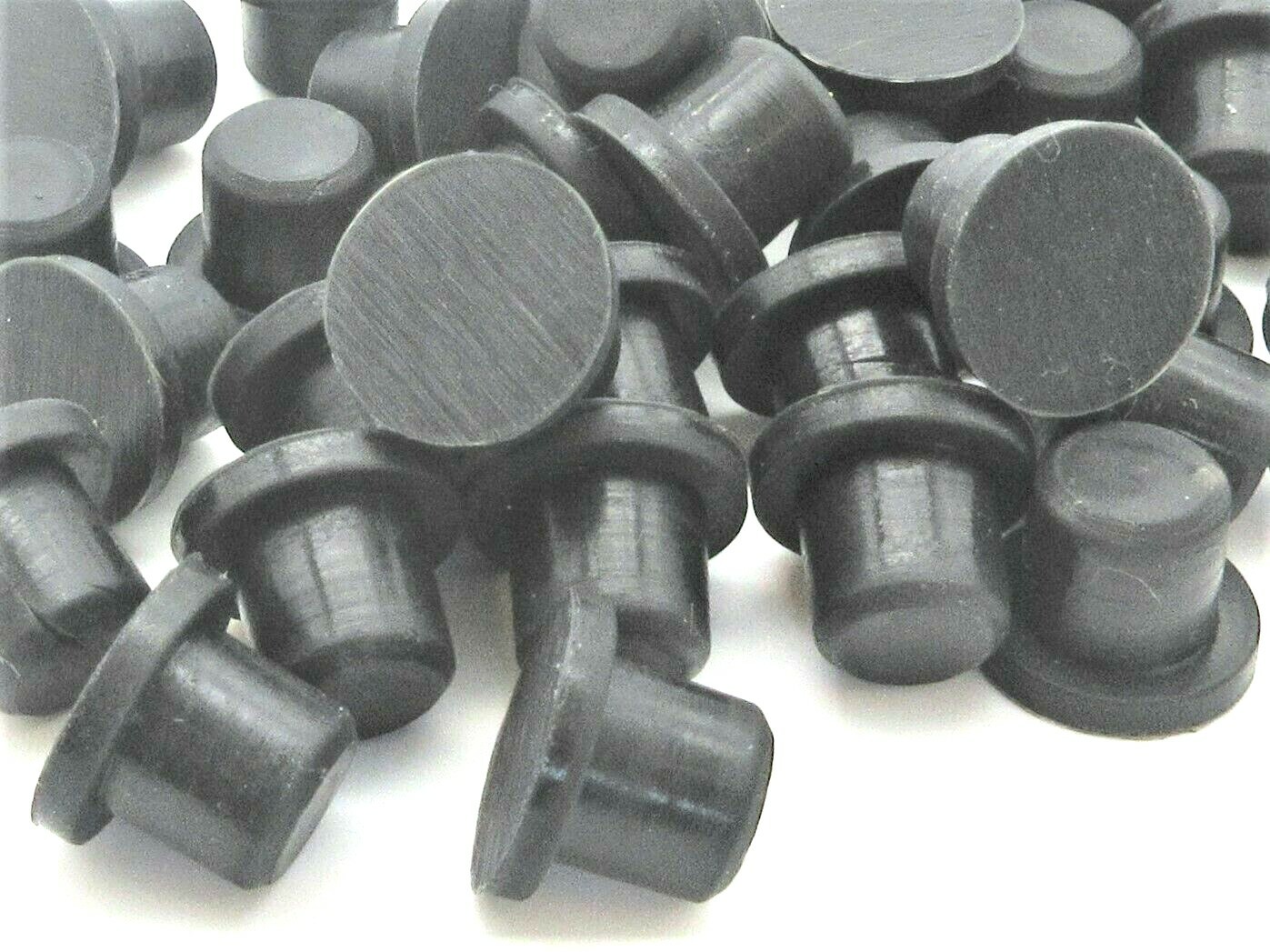 5/16” Rubber Hole Plugs Push In Stem Bumper 25 per package
