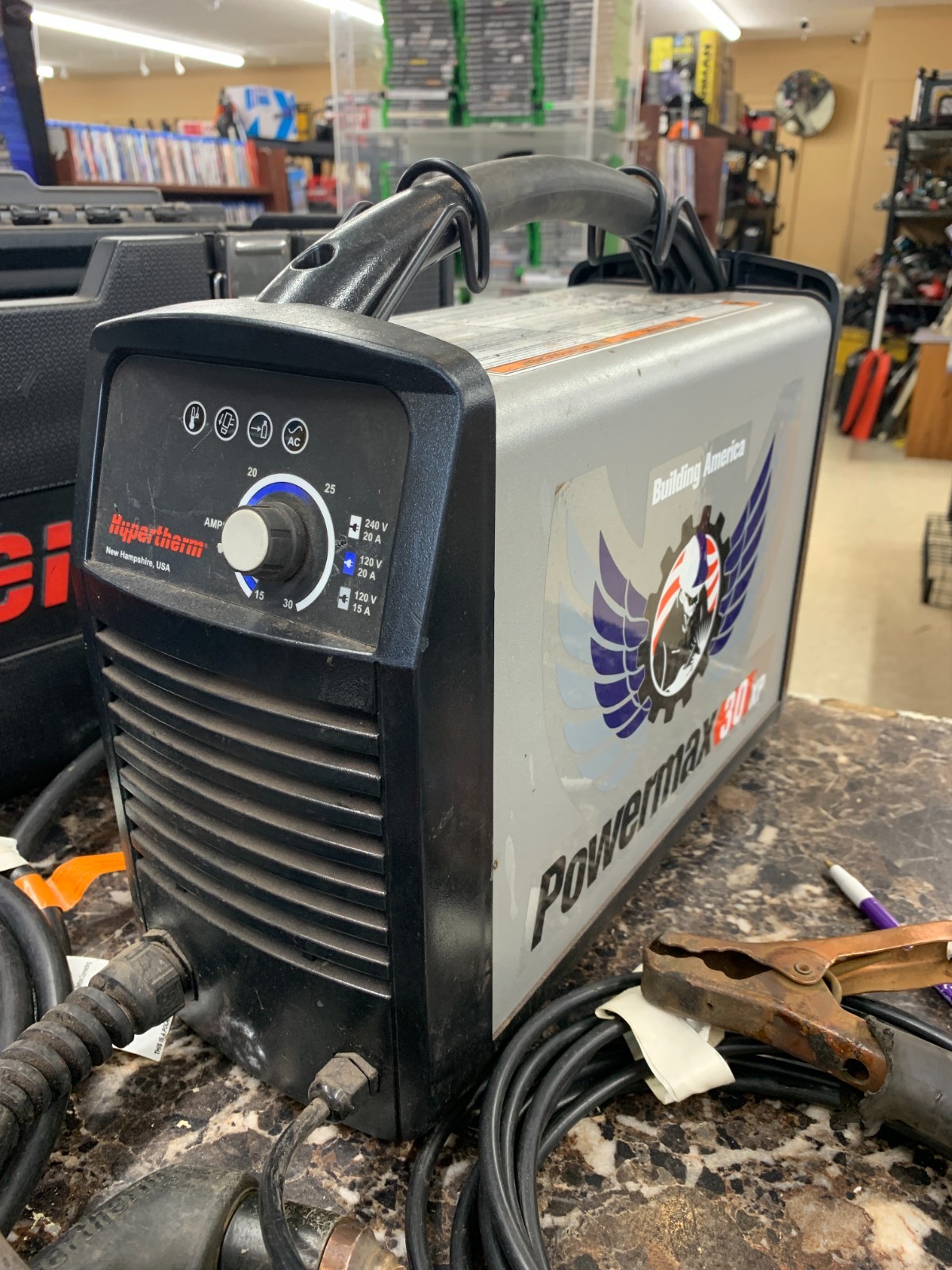 Hypertherm Powermax 30XP Plasma Cutter WITH case